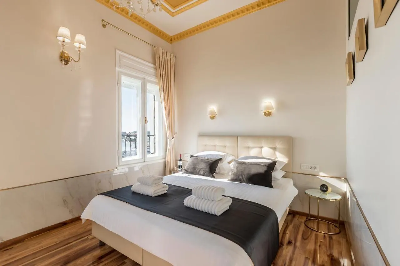 Bed & Breakfast Olivia Luxury Rooms Split